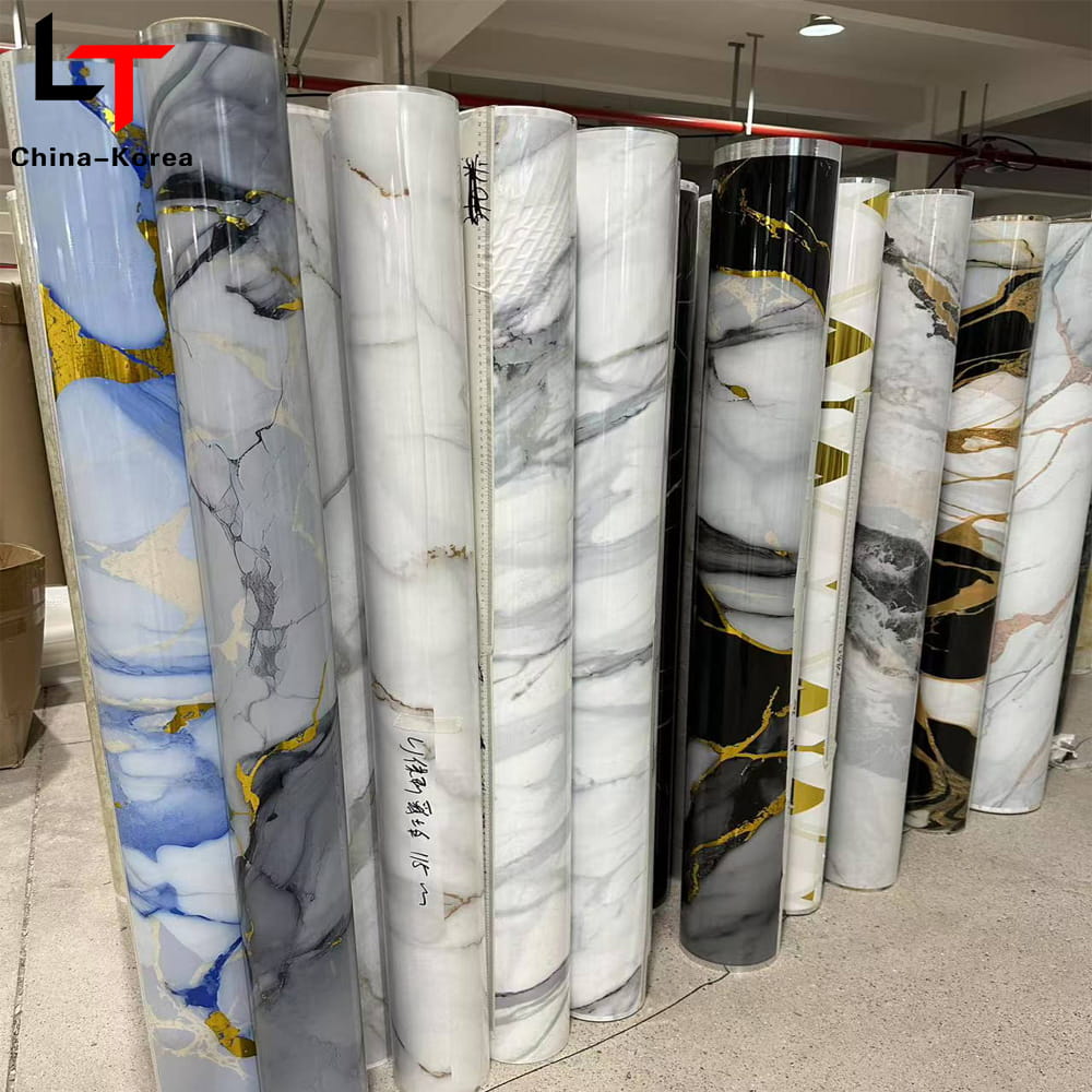 การพิมพ์ 3D 5D การเคลือบฟิล์มถ่ายเทความร้อนเฟอร์นิเจอร์ PVC ฟิล์มตกแต่งเครื่องกดสูญญากาศฟอยล์สำหรับแผงผนังประตู WPC UV Board